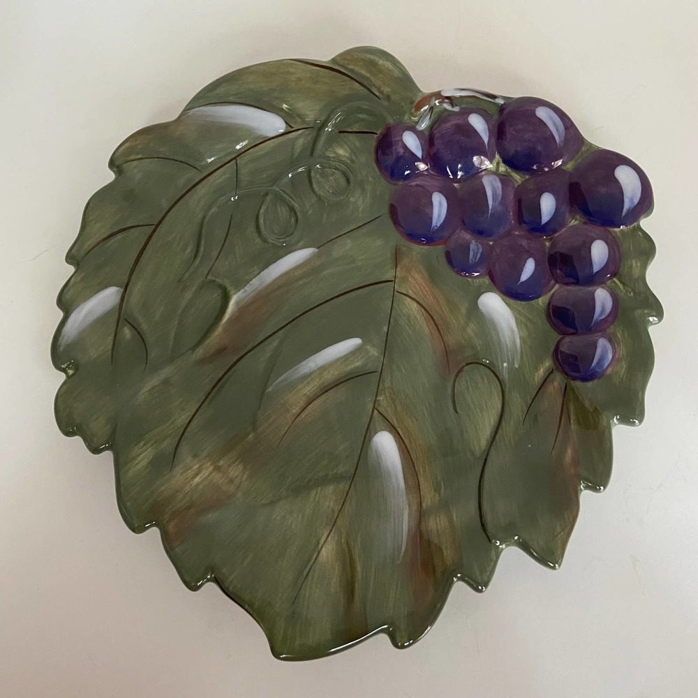 Noble Excellence Meritage Leaf With Grapes 9” Plate
